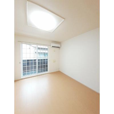 スターリースカイ 101【管理NO：1-020155201-01010】 ★家具家電は申し込み後に搬入します★の物件画像
