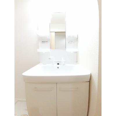 スターリースカイ 101【管理NO：1-020155201-01010】 ★家具家電は申し込み後に搬入します★の物件画像