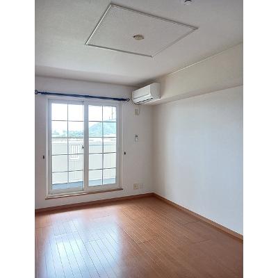 メゾン・ラ・フォンテーヌ 203【管理NO：1-013542301-02030】 ★家具家電は申し込み後に搬入します★の物件画像