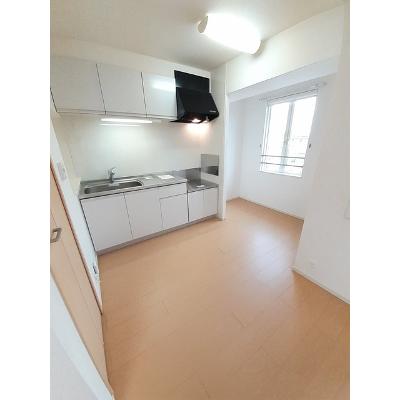 パトロネージュ 202【管理NO：1-018218901-02020】 ★家具家電は申し込み後に搬入します★の物件画像