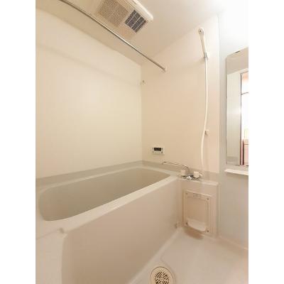 リヴァーパークⅡ　Ｄ 202【管理NO：1-014103104-02020】 ★家具家電は申し込み後に搬入します★の物件画像