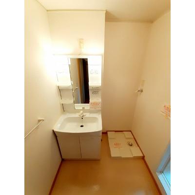 ゴールデン・リリィＤ 103【管理NO：1-015240702-01030】 ★家具家電は申し込み後に搬入します★ ★2026年08月下旬入居可能★の物件画像