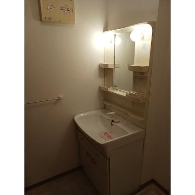 ブリ－ゼ・Ｆ 101【管理NO：1-013815101-01010】 ★家具家電は申し込み後に搬入します★の物件画像