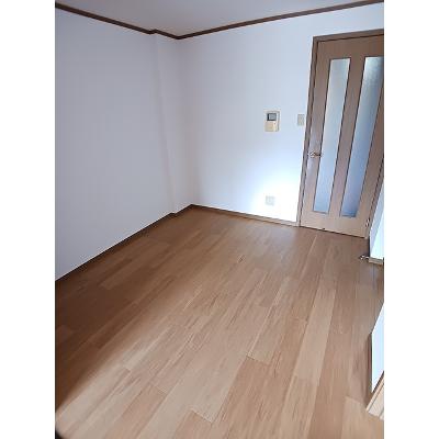 エスポワール吉田 103【管理NO：1-011309101-01030】 ★家具家電は申し込み後に搬入します★の物件画像