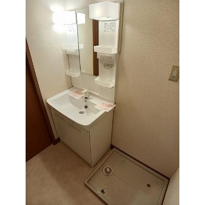エスポワール吉田 103【管理NO：1-011309101-01030】 ★家具家電は申し込み後に搬入します★の物件画像
