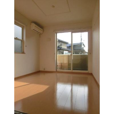 ラルジュ・メゾンＢ 104【管理NO：1-015458902-01040】 ★家具家電は申し込み後に搬入します 2026年08月下旬入居可能の物件画像