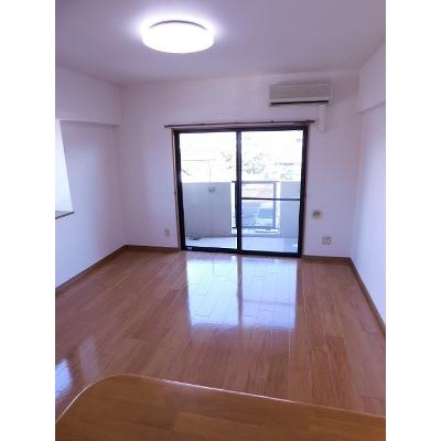 シャン・ド・フレーズⅡ 201【管理NO：1-011422501-02010】 ★家具家電は申し込み後に搬入します 2026年09月中旬入居可能の物件画像