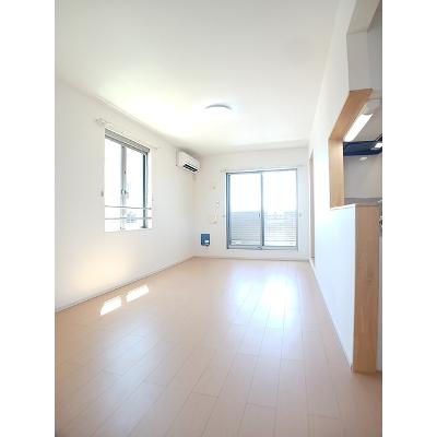 リヴィエール 301【管理NO：1-019313401-03010】 ★家具家電は申し込み後に搬入します★の物件画像