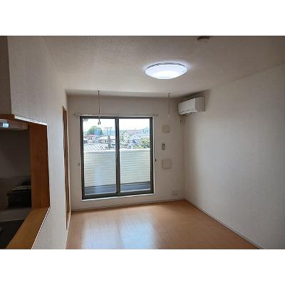 ＡＫＡＮＥ 302【管理NO：1-020094301-03020】 ★家具家電は申し込み後に搬入します★の物件画像