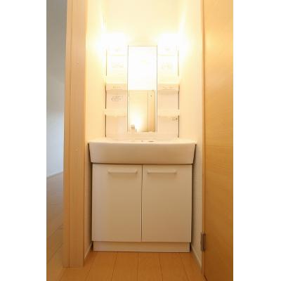 ブリーゼ 102【管理NO：1-017773701-01020】 ★家具家電は申し込み後に搬入します★ ★2026年08月中旬入居可能★の物件画像