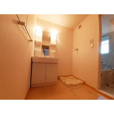 クラール　Ｂ 204【管理NO：1-015125202-02040】 ★家具家電は申し込み後に搬入します 2026年09月中旬入居可能の物件画像