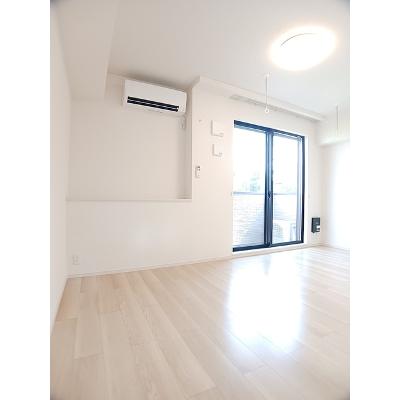 エンブレムＢ 103【管理NO：1-027317901-01030】 ★家具家電は申し込み後に搬入します★の物件画像