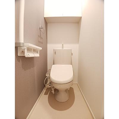 エンブレムＢ 103【管理NO：1-027317901-01030】 ★家具家電は申し込み後に搬入します★の物件画像