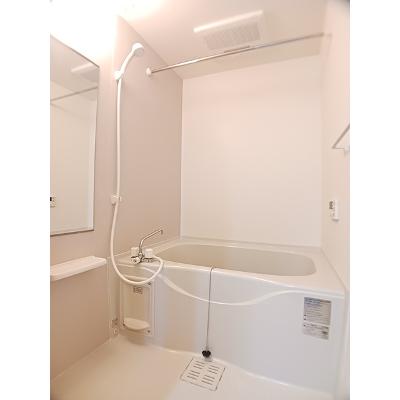 グランブルー　３ｒｄ 203【管理NO：1-020066101-02030】 ★家具家電は申し込み後に搬入します★の物件画像