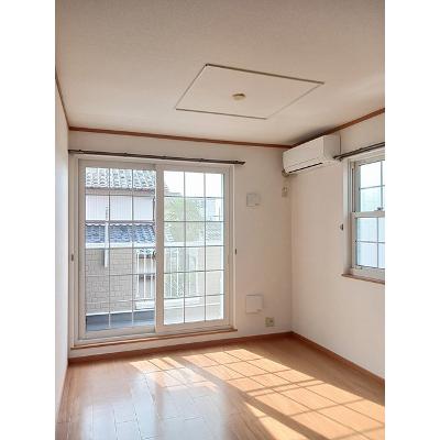 ラ・エスティーム 201【管理NO：1-012275001-02010】 ★家具家電は申し込み後に搬入します★の物件画像