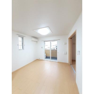レグルス 101【管理NO：1-015779401-01010】 ★家具家電は申し込み後に搬入します★の物件画像