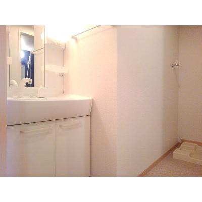 Ｂｌｕｅ　Ｒｏｓｅ 203【管理NO：1-017279301-02030】 ★家具家電は申し込み後に搬入します 2026年08月下旬入居可能の物件画像