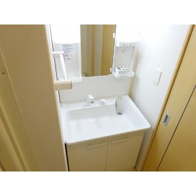 フォンターナ　Ａ 101【管理NO：1-021238401-01010】 ★家具家電は申し込み後に搬入します★の物件画像
