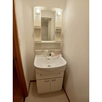 エッセンティア春日野 302【管理NO：1-014573001-03020】 ★家具家電は申し込み後に搬入します★の物件画像