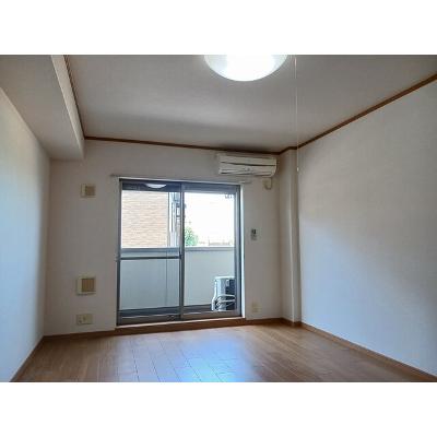 ユング　フラウⅡ 105【管理NO：1-012016601-01040】 ★家具家電は申し込み後に搬入します 2026年08月下旬入居可能の物件画像