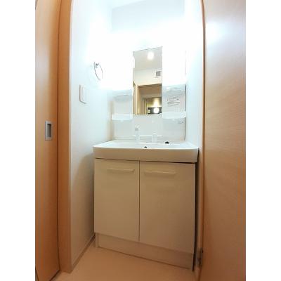 エミール 103【管理NO：1-020978001-01030】 ★家具家電は申し込み後に搬入します 2026年09月上旬入居可能の物件画像