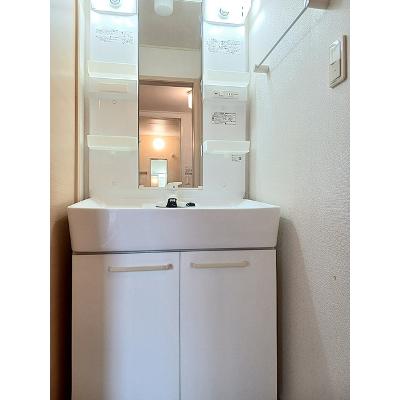 プラシード・ユダⅡ 104【管理NO：1-015921401-01040】 ★家具家電は申し込み後に搬入します★の物件画像