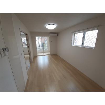恵 103【管理NO：1-025886001-01030】 ★家具家電は申し込み後に搬入します★の物件画像