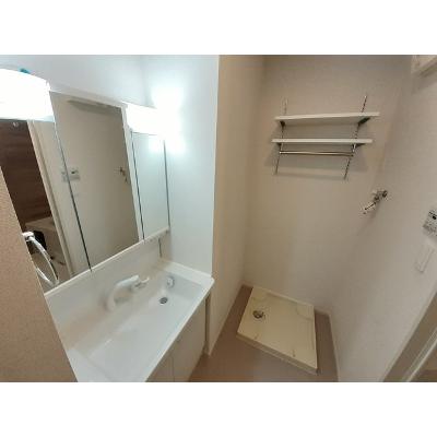 恵 103【管理NO：1-025886001-01030】 ★家具家電は申し込み後に搬入します★の物件画像