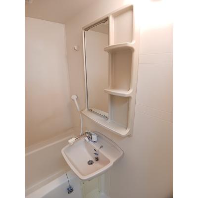 ＧＲＡＣＥ　ＯＮＥ 310【管理NO：1-009539001-03080】 ★家具家電は申し込み後に搬入します★の物件画像