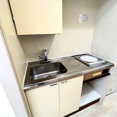 【J’sマンスリー千駄木 109】即入居可🌟厚さ20㎝高密度ポケットコイルマットレス使用！複数沿線利用可！東京駅・新宿駅・渋谷駅・品川駅など都心へ乗り換え無しでアクセス可☆【インターネット無料】の物件画像