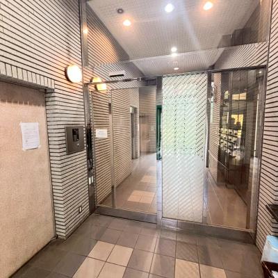 【J’sマンスリー千駄木 109】即入居可🌟厚さ20㎝高密度ポケットコイルマットレス使用！複数沿線利用可！東京駅・新宿駅・渋谷駅・品川駅など都心へ乗り換え無しでアクセス可☆【インターネット無料】の物件画像