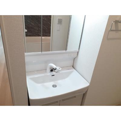 グラン　ビレッジ　ウー　Ⅰ 102【管理NO：1-027355801-01020】 ★家具家電は申し込み後に搬入します★ ★2026年09月中旬入居可能★の物件画像