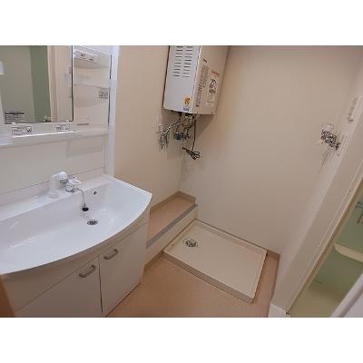 ディア　パーク 201【管理NO：1-019755201-02010】 ★家具家電は申し込み後に搬入します★の物件画像