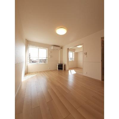 オーシャン　ブルー 203【管理NO：1-027141901-02030】 ★家具家電は申し込み後に搬入します 2026年09月中旬入居可能の物件画像