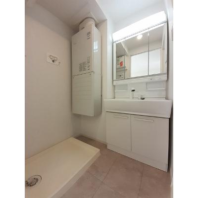 オーシャン　ブルー 203【管理NO：1-027141901-02030】 ★家具家電は申し込み後に搬入します 2026年09月中旬入居可能の物件画像