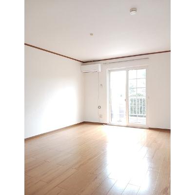 カーサ・ソレアードⅡ 102【管理NO：1-010885402-01020】 ★家具家電は申し込み後に搬入します★の物件画像
