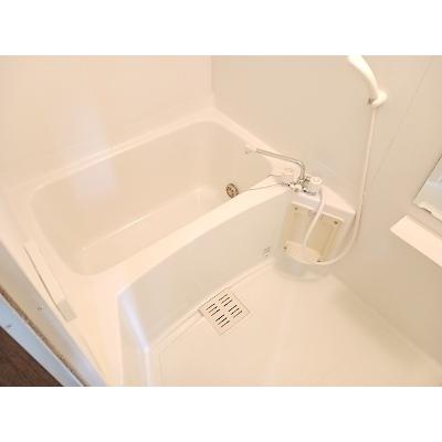 プルメリアＤ 103【管理NO：1-010631601-01030】 ★家具家電は申し込み後に搬入します★の物件画像