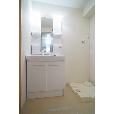 グラシオッソ 203【管理NO：1-018917301-02030】 ★家具家電は申し込み後に搬入します 2026年08月下旬入居可能の物件画像