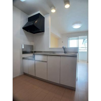 フレスクーラ 202【管理NO：1-018905101-02020】 ★家具家電は申し込み後に搬入します★の物件画像
