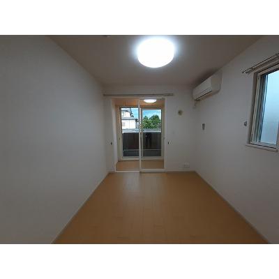プラシ－ド　Ⅰ 101【管理NO：1-017216601-01010】 ★家具家電は申し込み後に搬入します 2026年08月下旬入居可能の物件画像