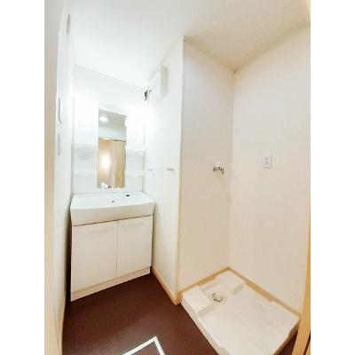 ブリリアント　Ｍ 201【管理NO：1-015822201-02010】 ★家具家電は申し込み後に搬入します★の物件画像