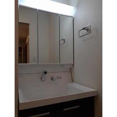 アイビー　ヴィラ　南葉山 202【管理NO：1-026055901-02020】 ★家具家電は申し込み後に搬入します 2026年08月上旬入居可能の物件画像