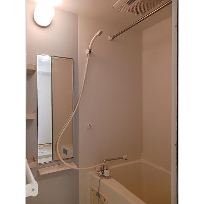 Ｙｉ　アイリス 305【管理NO：1-012885201-03040】 ★家具家電は申し込み後に搬入します★の物件画像