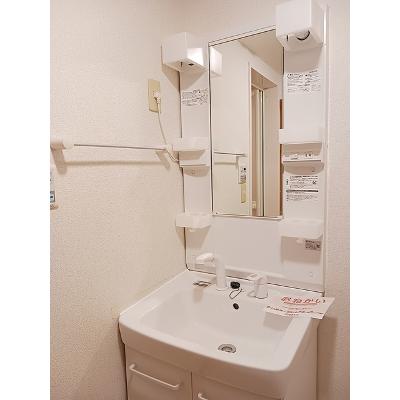 Ｙｉ　アイリス 305【管理NO：1-012885201-03040】 ★家具家電は申し込み後に搬入します★の物件画像