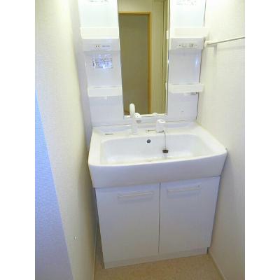 クラールⅡ 202【管理NO：1-018174302-02020】 ★家具家電は申し込み後に搬入します★の物件画像
