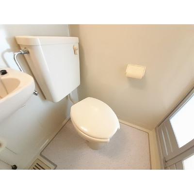 フェイマス師勝 201【管理NO：1-003983401-02010】 ★家具家電は申し込み後に搬入します★ ★2026年08月下旬入居可能★の物件画像