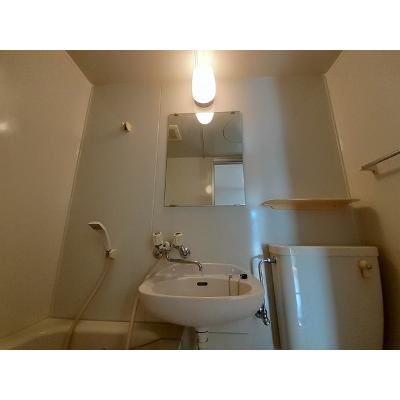 フェイマス師勝 201【管理NO：1-003983401-02010】 ★家具家電は申し込み後に搬入します★ ★2026年08月下旬入居可能★の物件画像