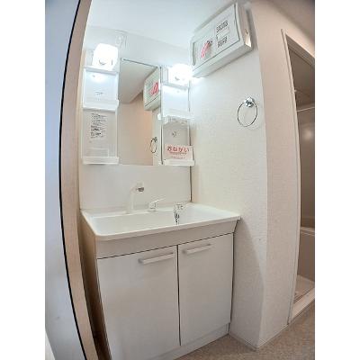 シャイニー 305【管理NO：1-021856401-03040】 ★家具家電は申し込み後に搬入します★の物件画像
