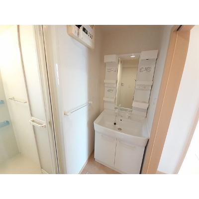 インフィニート 205【管理NO：1-016074701-02040】 ★家具家電は申し込み後に搬入します 2026年08月下旬入居可能の物件画像