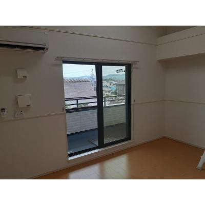 ドエル・ボーリウム 302【管理NO：1-021124301-03020】 ★家具家電は申し込み後に搬入します 2026年08月下旬入居可能の物件画像